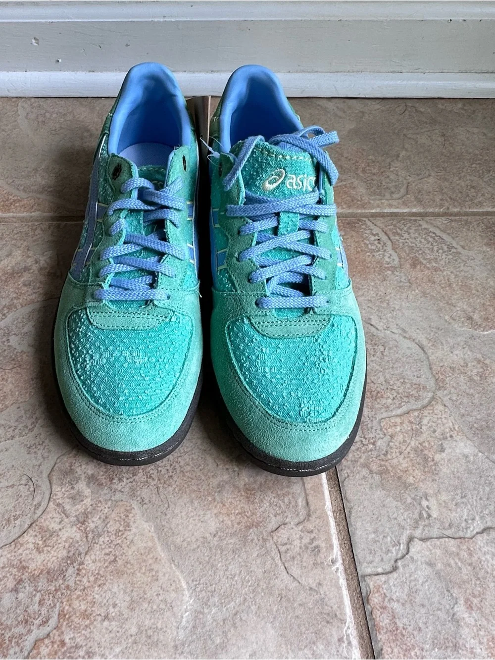 NEW ASICS Skyhand OG Suede Sneakers Green Peppermint/Stone Wash